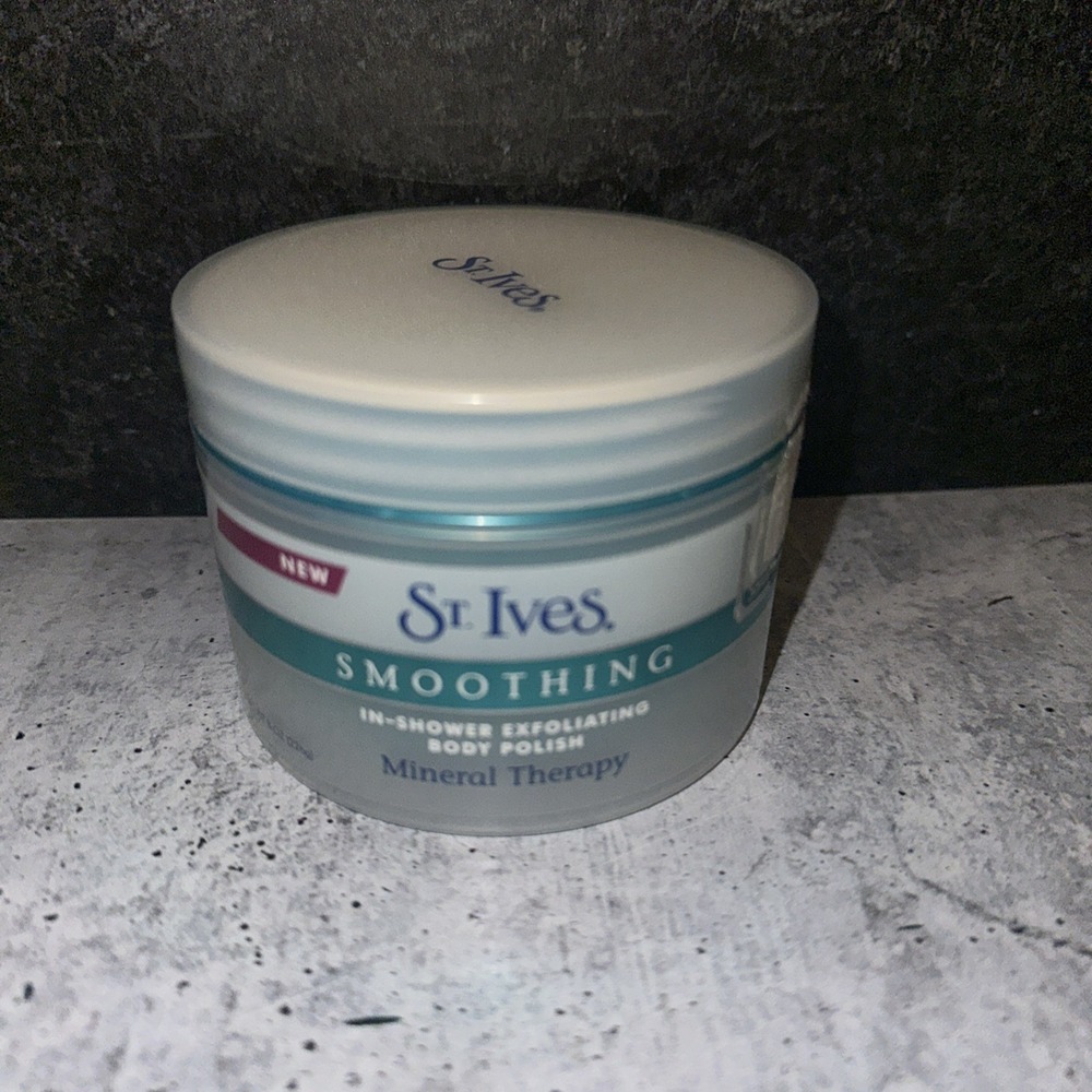 St. Ives Mineral Therapy In-Shower Exfoliating Body Polish
